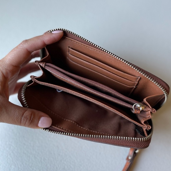 Fossil Wallet with Zip Closure - Picture 3 of 4